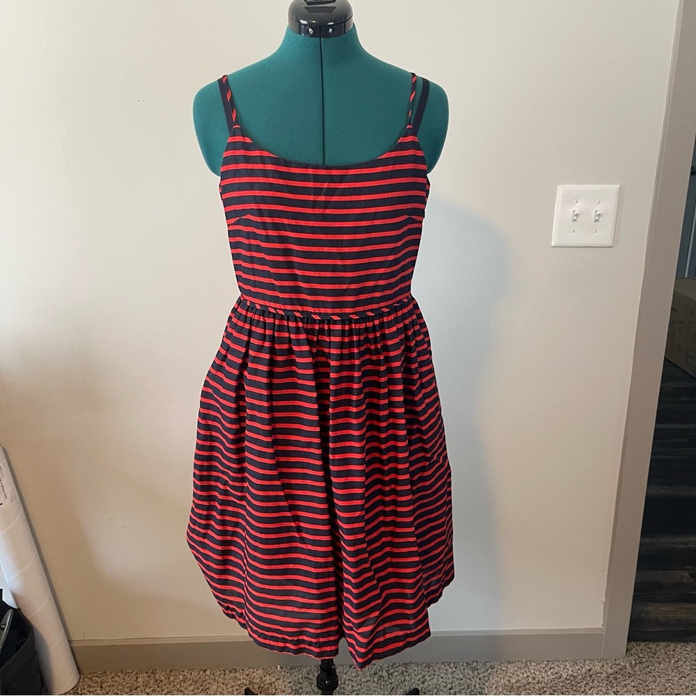J Crew Linen/Cotton Blend Nautical stripe dress with pockets! Size 8